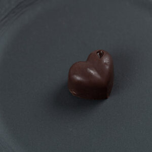 Nussfreies Praliné mit Pinienkerne, dunkel